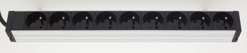 EMITERNET POWER STRIP 19" 9-GNOT WITH PIN, 3MB CABLE, IEC320 C14 PLUG Image 1