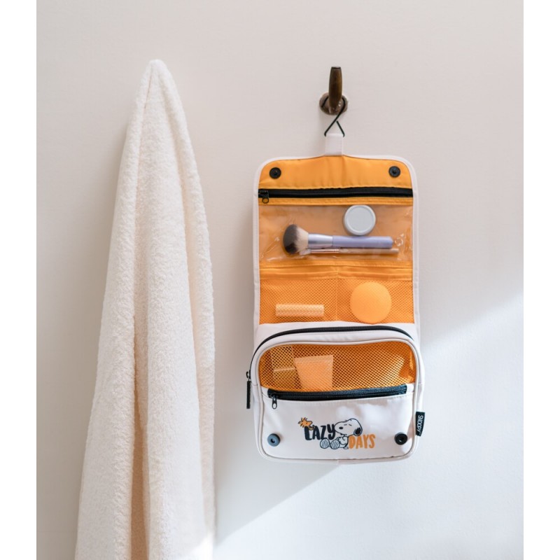 Snoopy - Travel Toiletry Bag with Hanging Hook Image 6