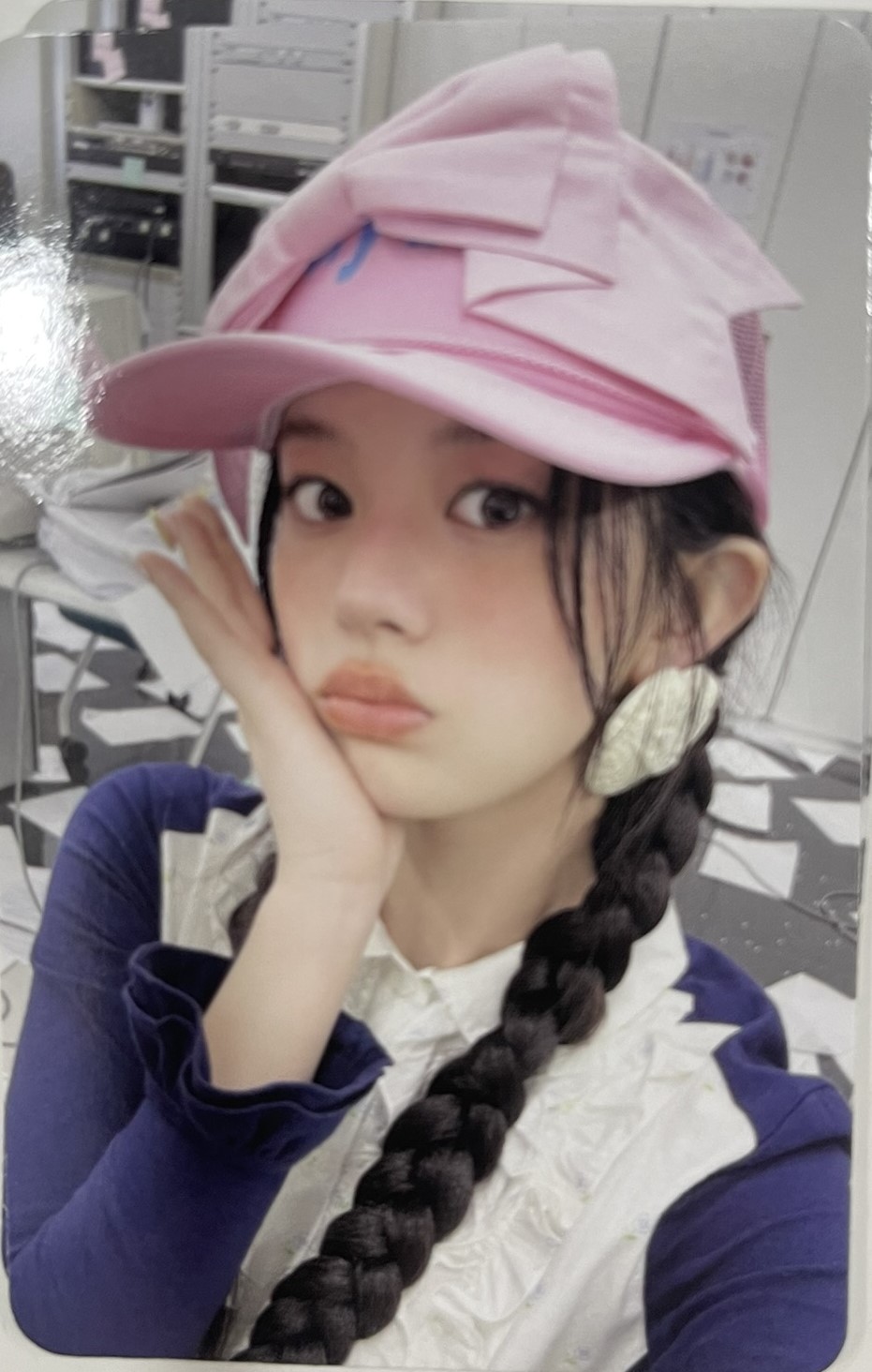 Illit Official Photocard Not cute anymore - Minju