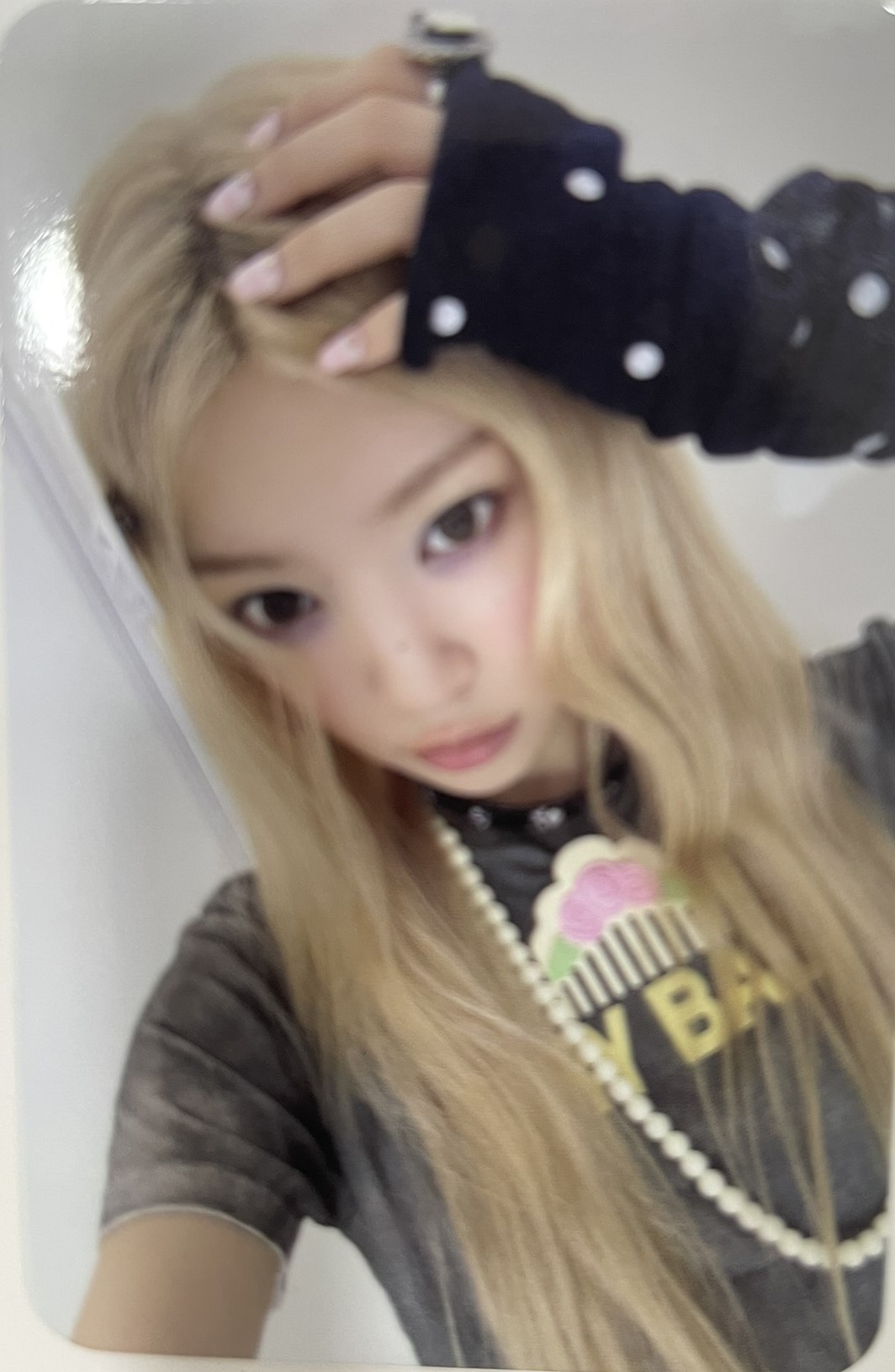 Illit Official Photocard Not cute anymore - Moka
