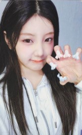 Wonhee ILLIT Weverse POB Photocard Album bomb Official Kpop Studio Choom