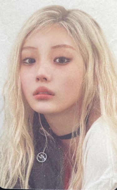 Illit Mamihlapinatapai Official Photocard Olive Young Wonhee