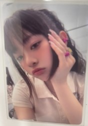 New Jeans Official Photocard