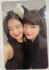 Itzy Chesire Official Photocard